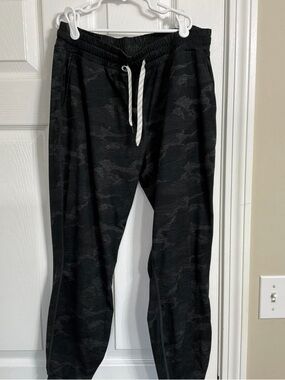 Kirkland Signature Black Camouflage Jogger Leggings with White Drawstring